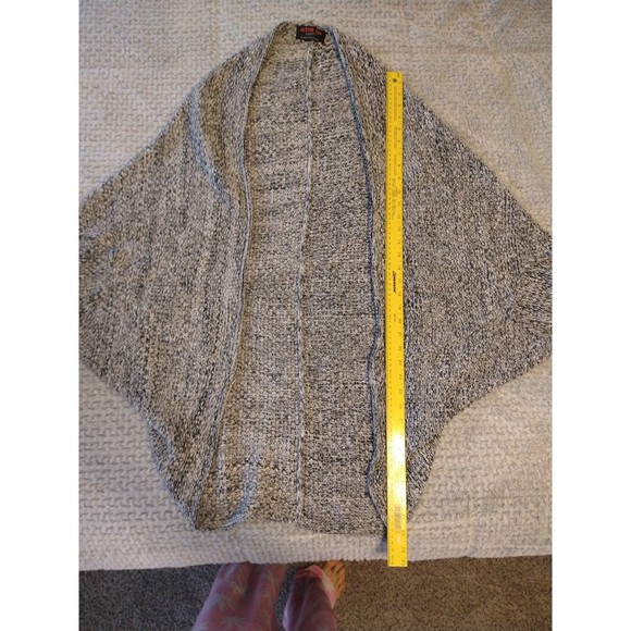 Active USA black & white multicolor wide sleeve small Cardigan - Picture 6 of 9